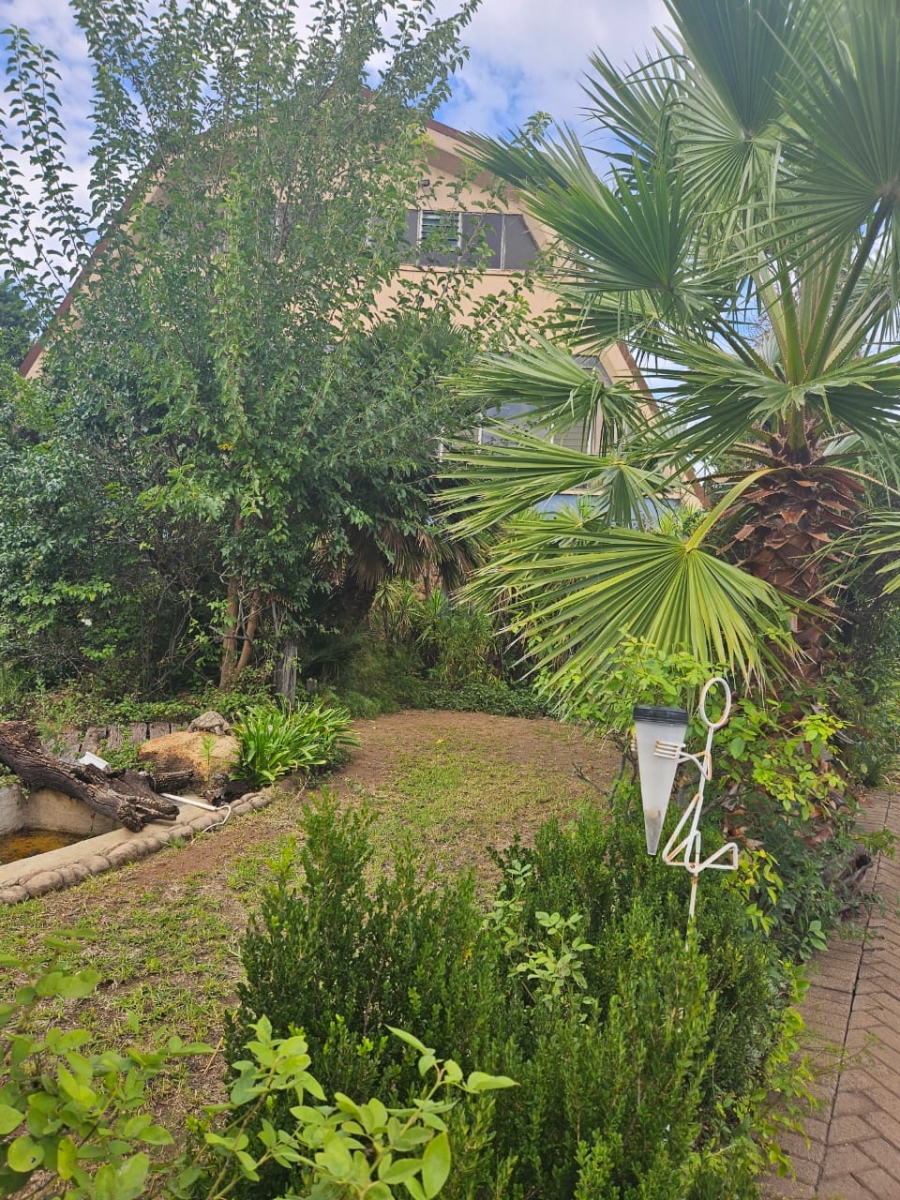 5 Bedroom Property for Sale in Wilkeville North West
